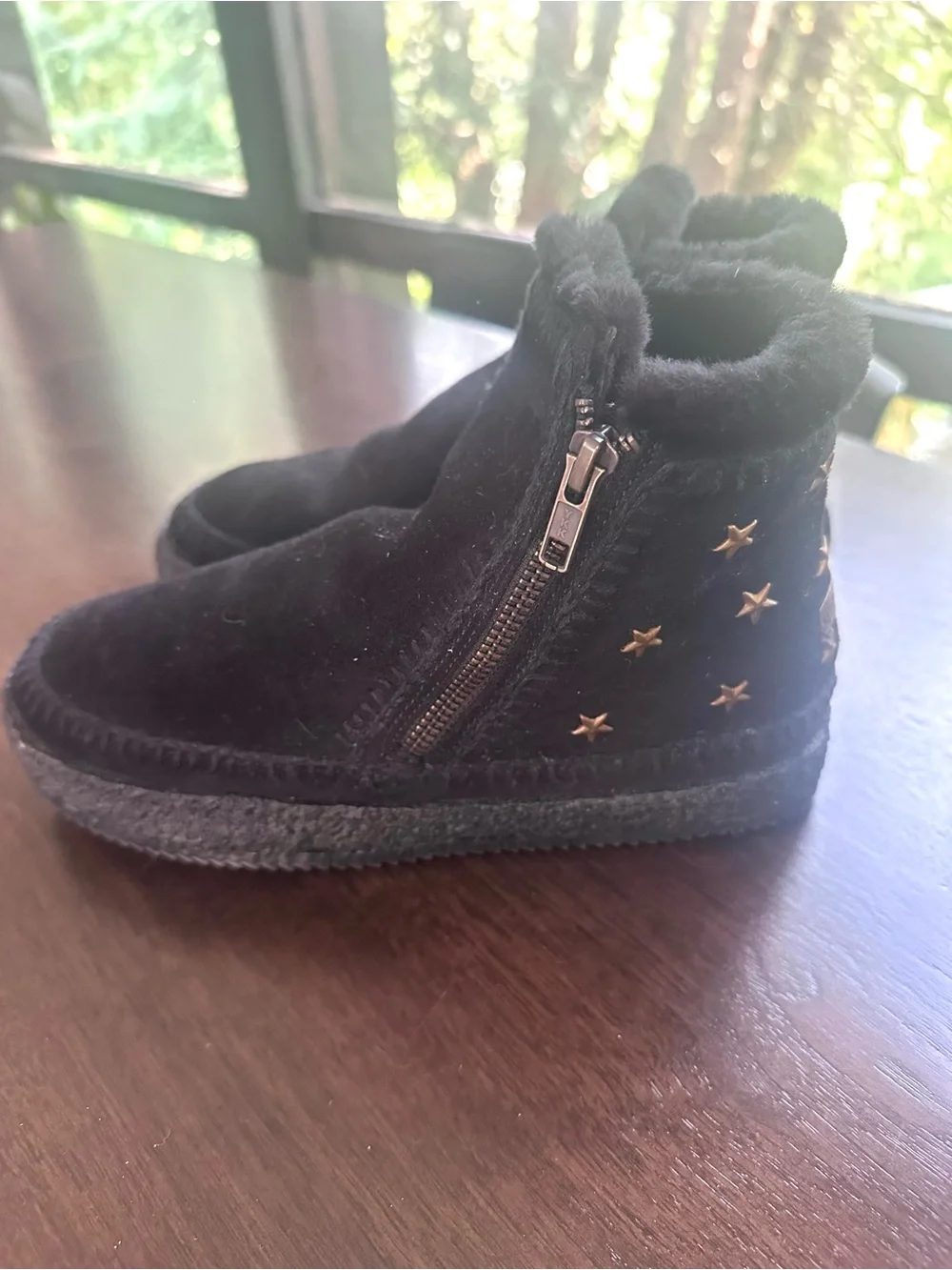 Laidback London Setsu Star Studded Zipper Shearling Suede Ankle Bootie Black 7